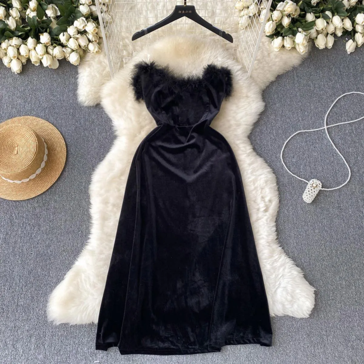 Abito da festa lungo nero estivo per le donne Piume cuciture Scollo a barchetta Abiti formali femminili Velluto Elegante serata