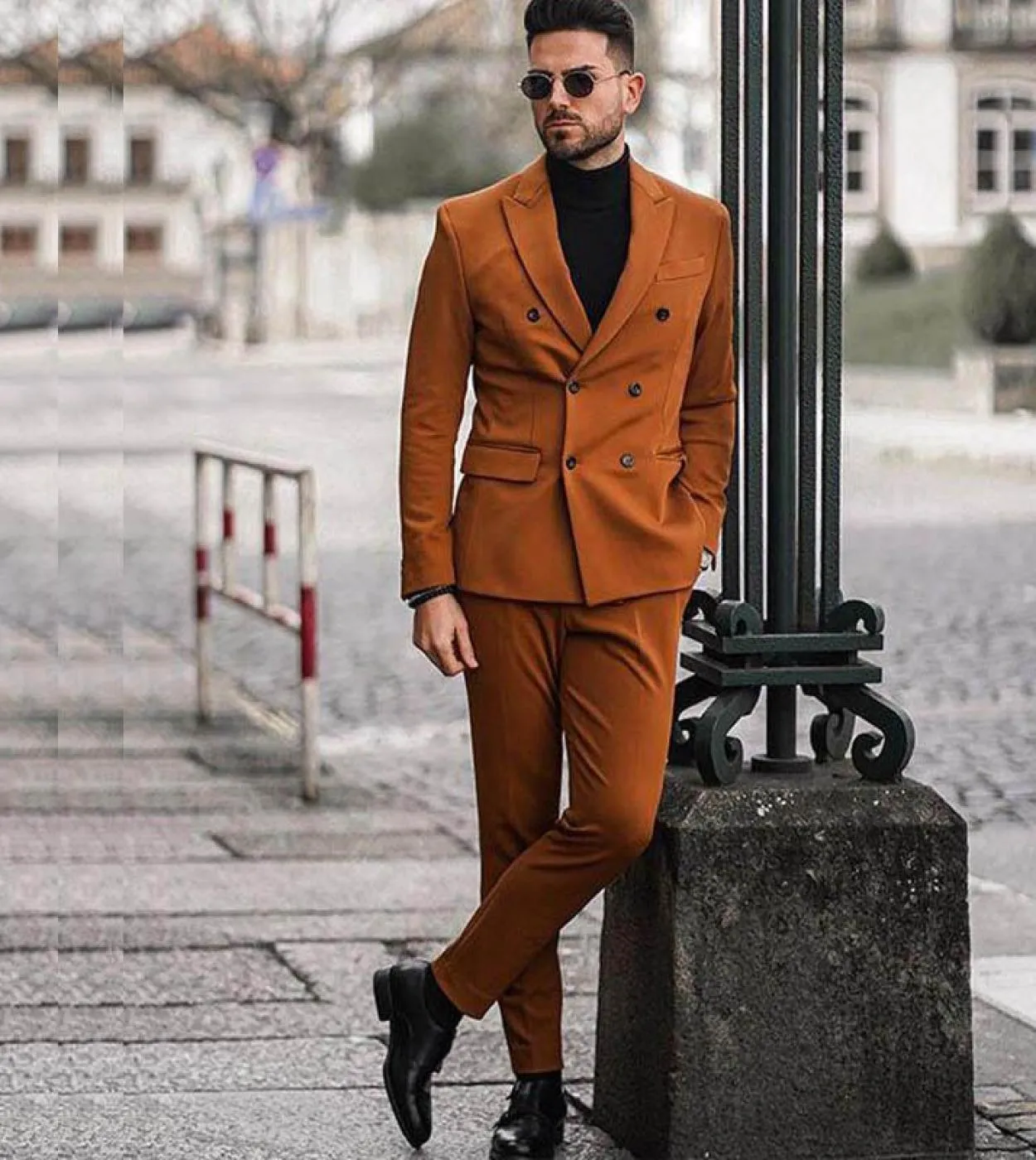 Abito da uomo doppiopetto marrone Abito da sposa sposo personalizzato Design classico con risvolto a punta 2 pezzi Trajes De Hom