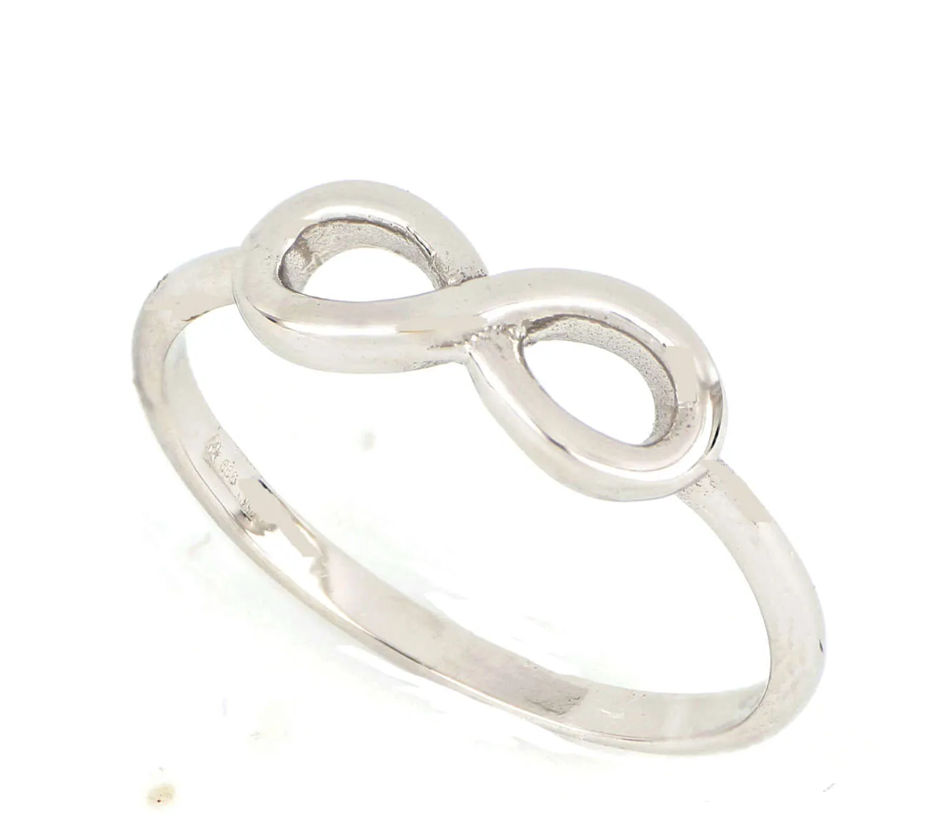 Anello infinito in oro bianco  AN-19