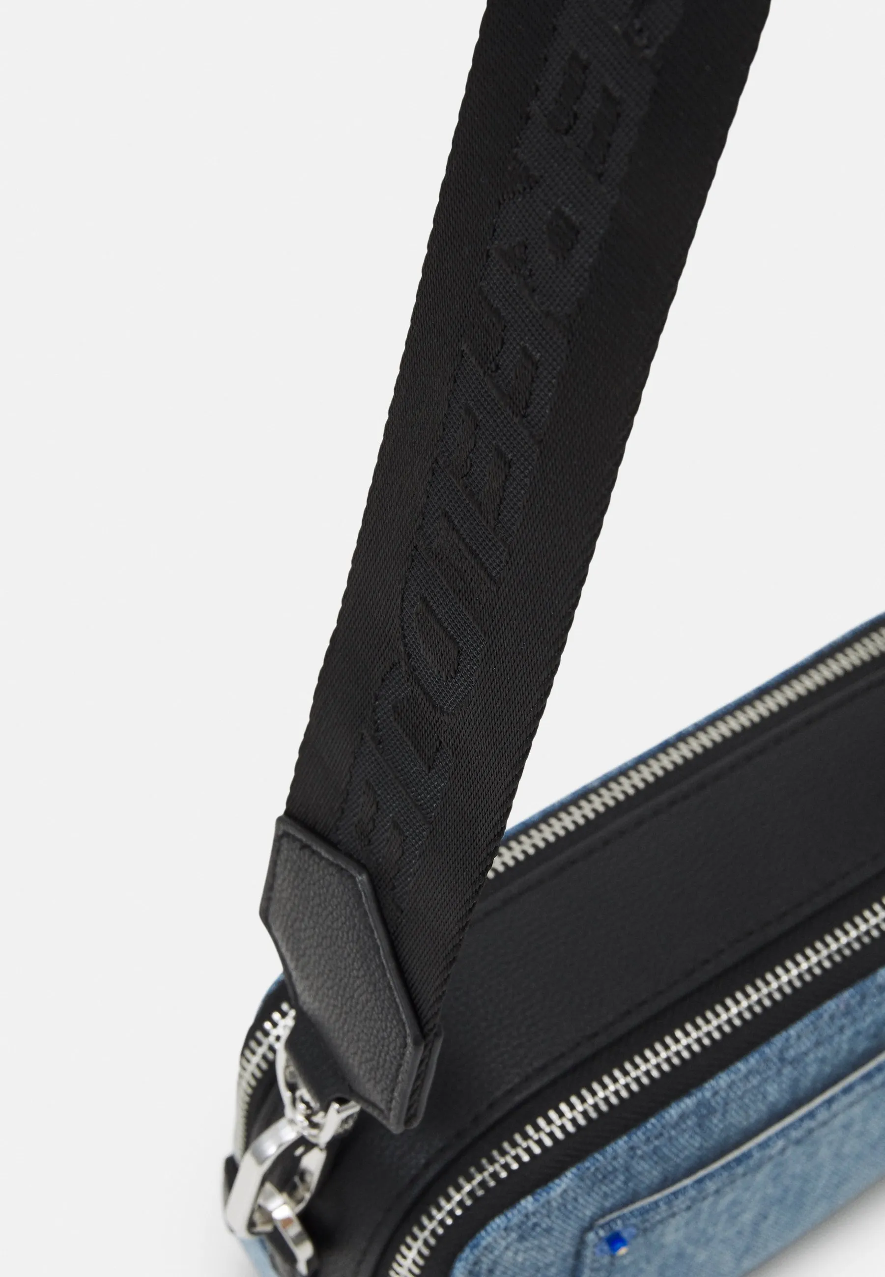 BOX LOGO CAMERA BAG - Borsa a tracolla