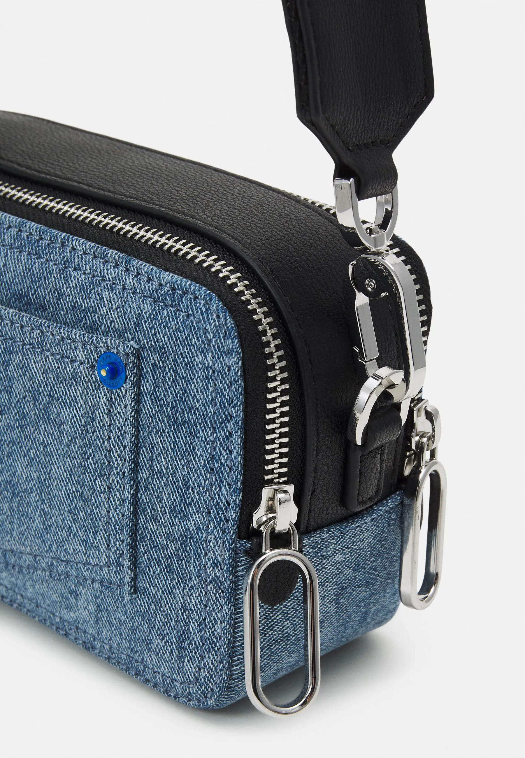 BOX LOGO CAMERA BAG - Borsa a tracolla