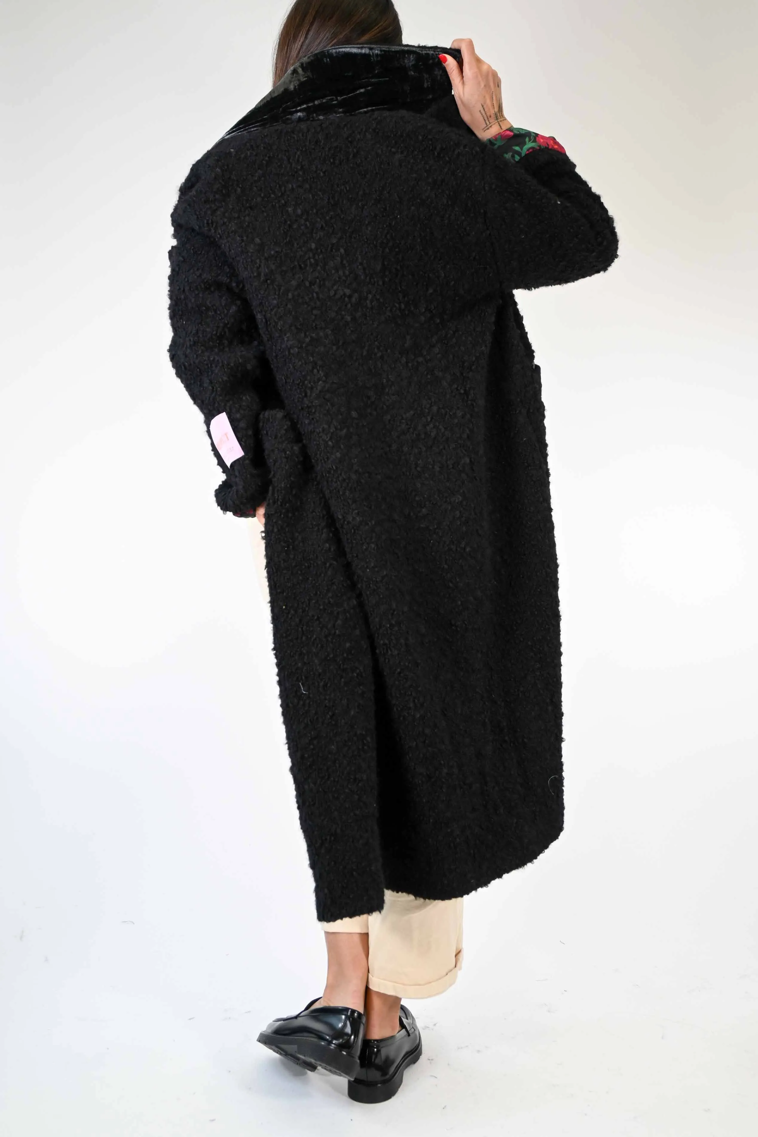 CAPPOTTO AD ORESETTO CON FODERA FLOREALE NERO