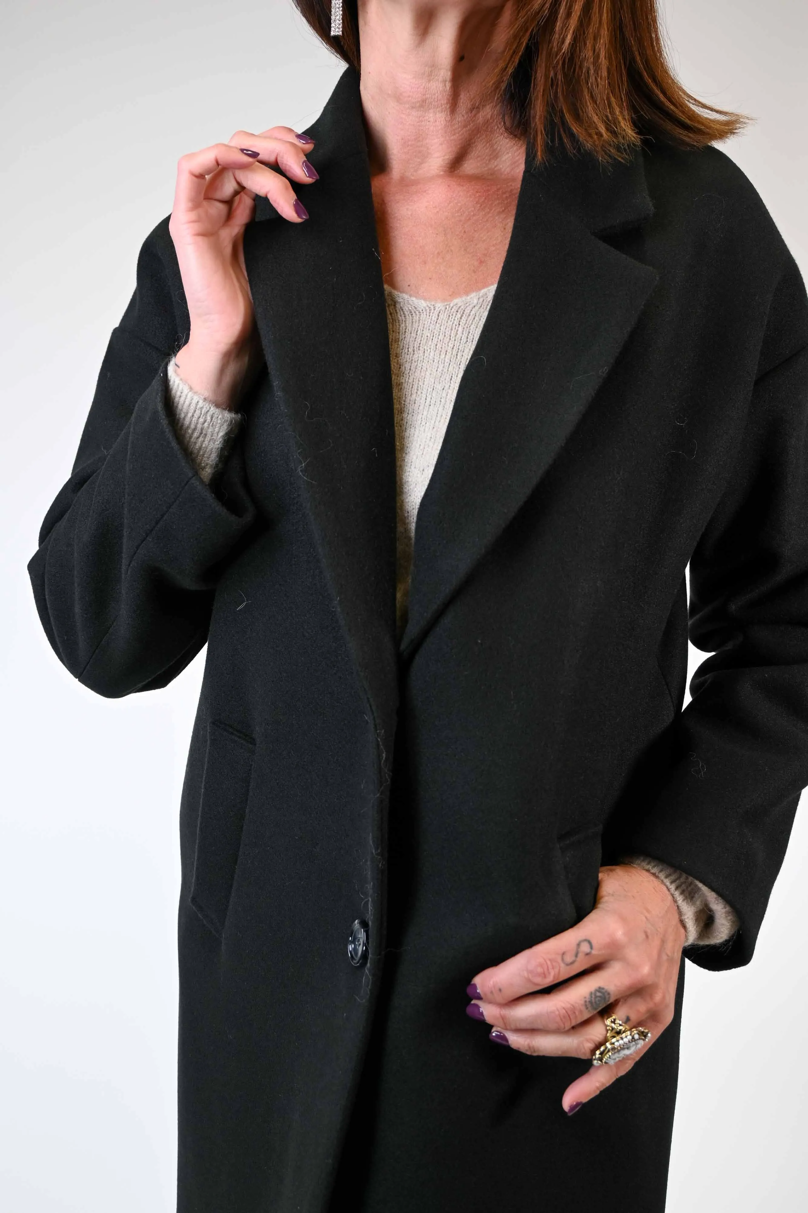 CAPPOTTO AD OVETTO DUE BOTTONI NERO