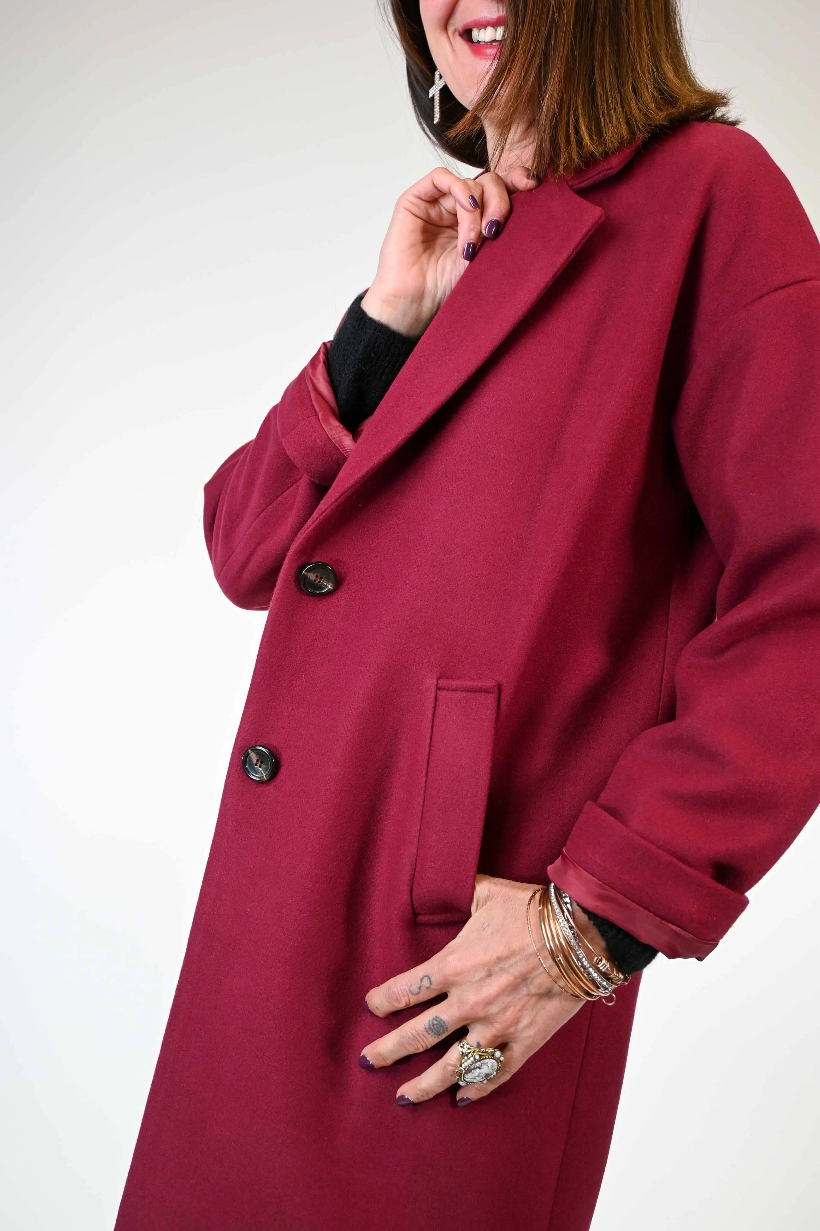CAPPOTTO AD OVETTO DUE BOTTONI RUBINO