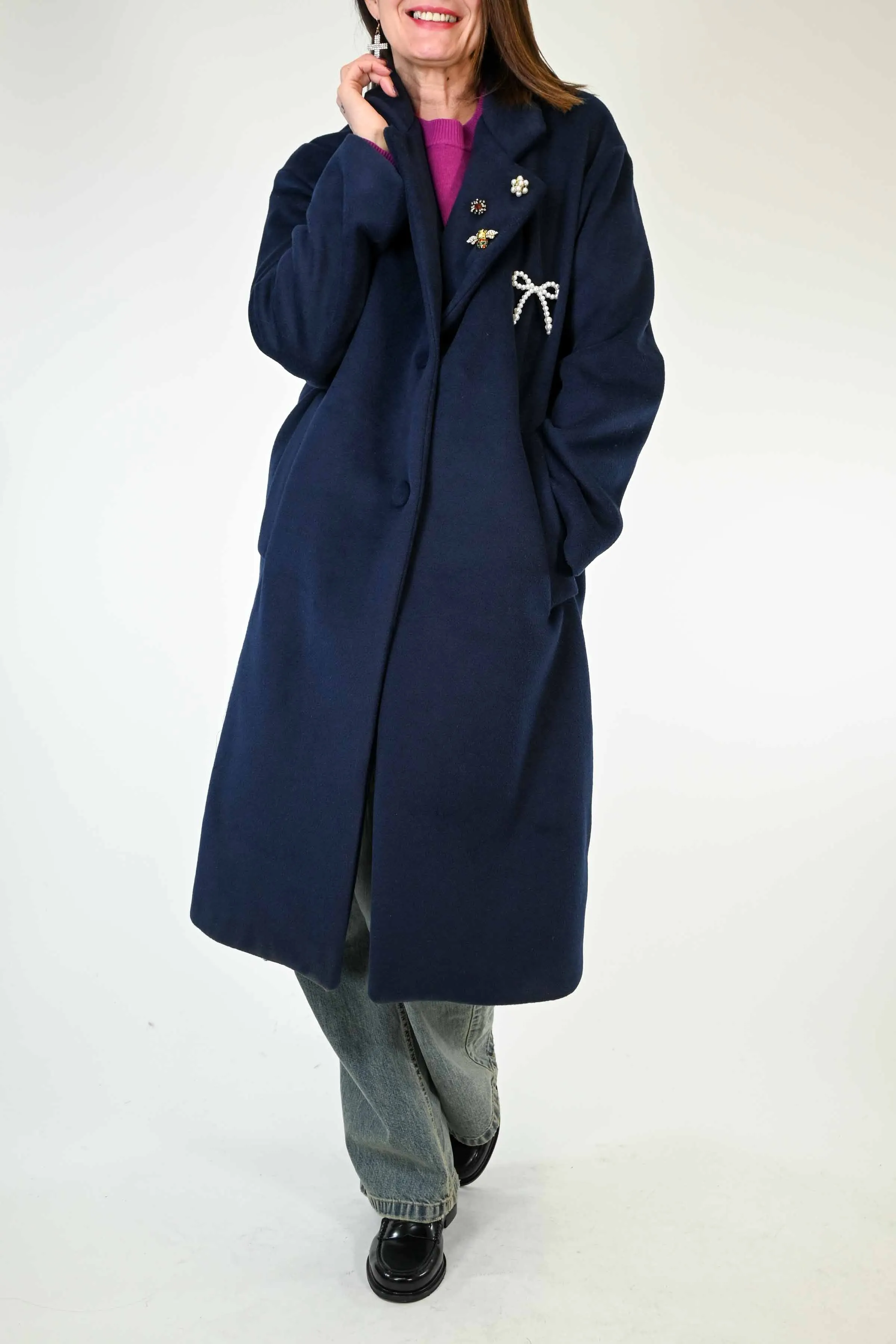 CAPPOTTO DUE BOTTONI CON SPILLE COLOR BLU