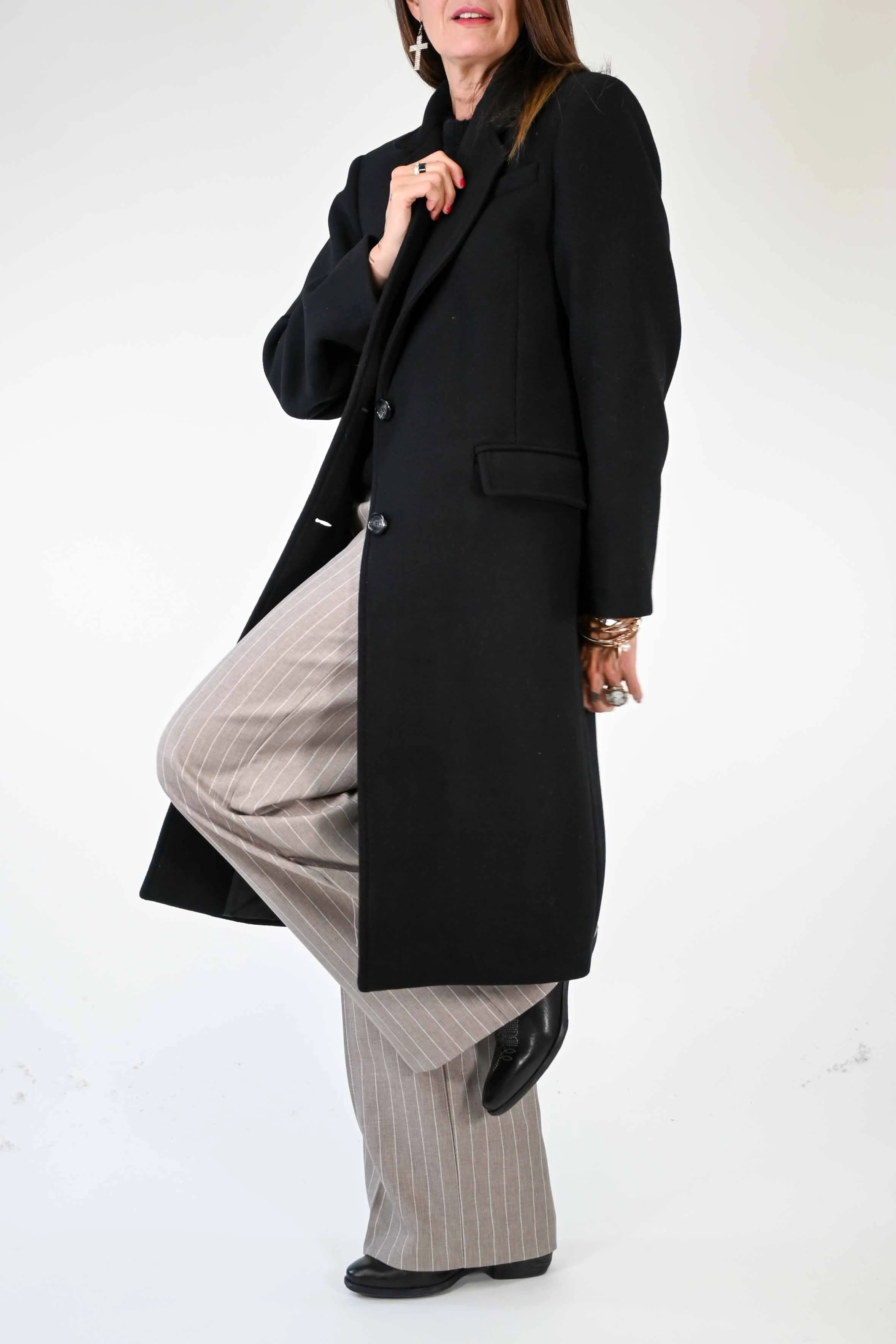 CAPPOTTO DUE BOTTONI OVER IN LANA COLOR NERO