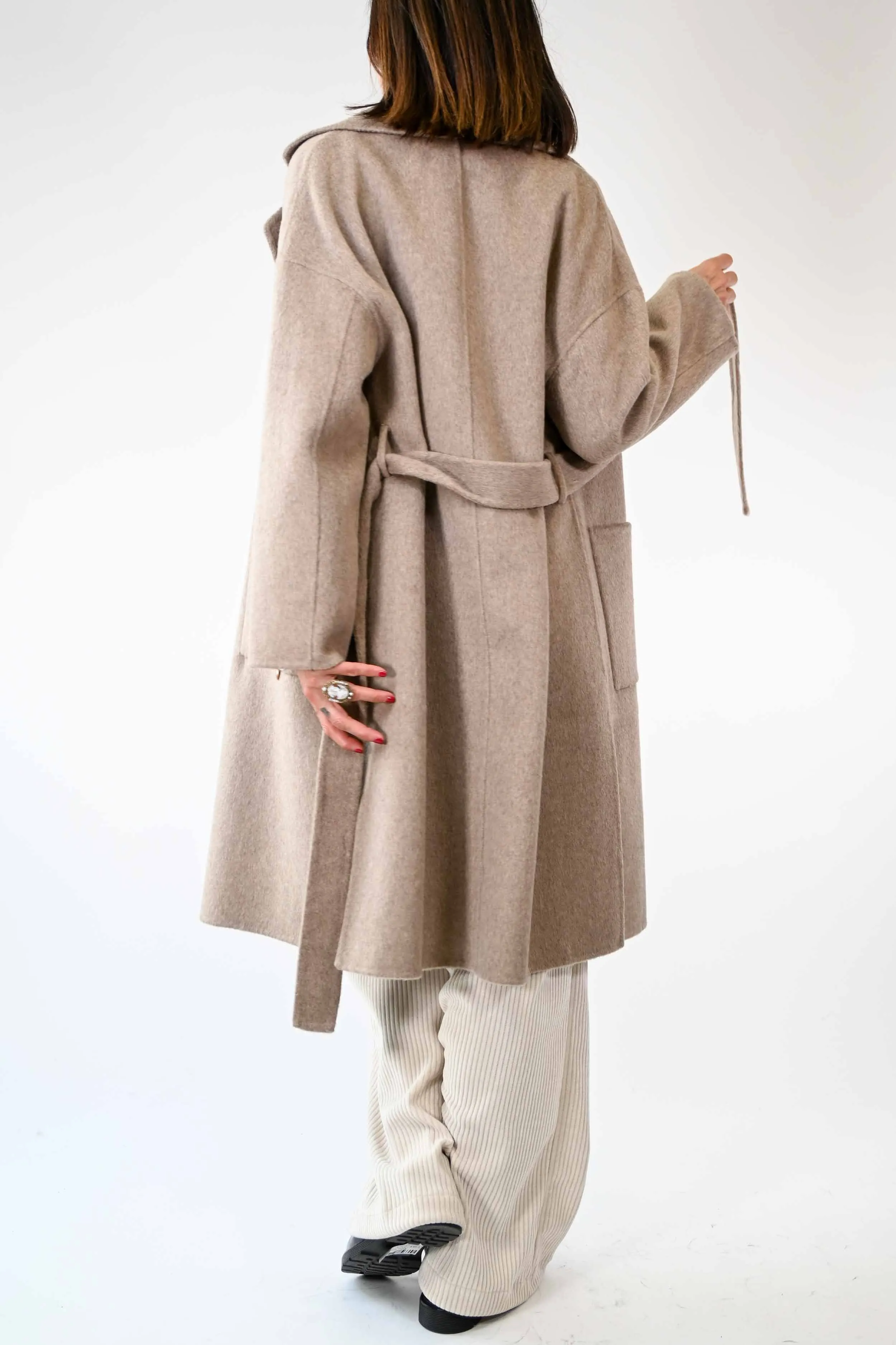CAPPOTTO HAND MADE  CON CINTURA COLOR CAMMELLO