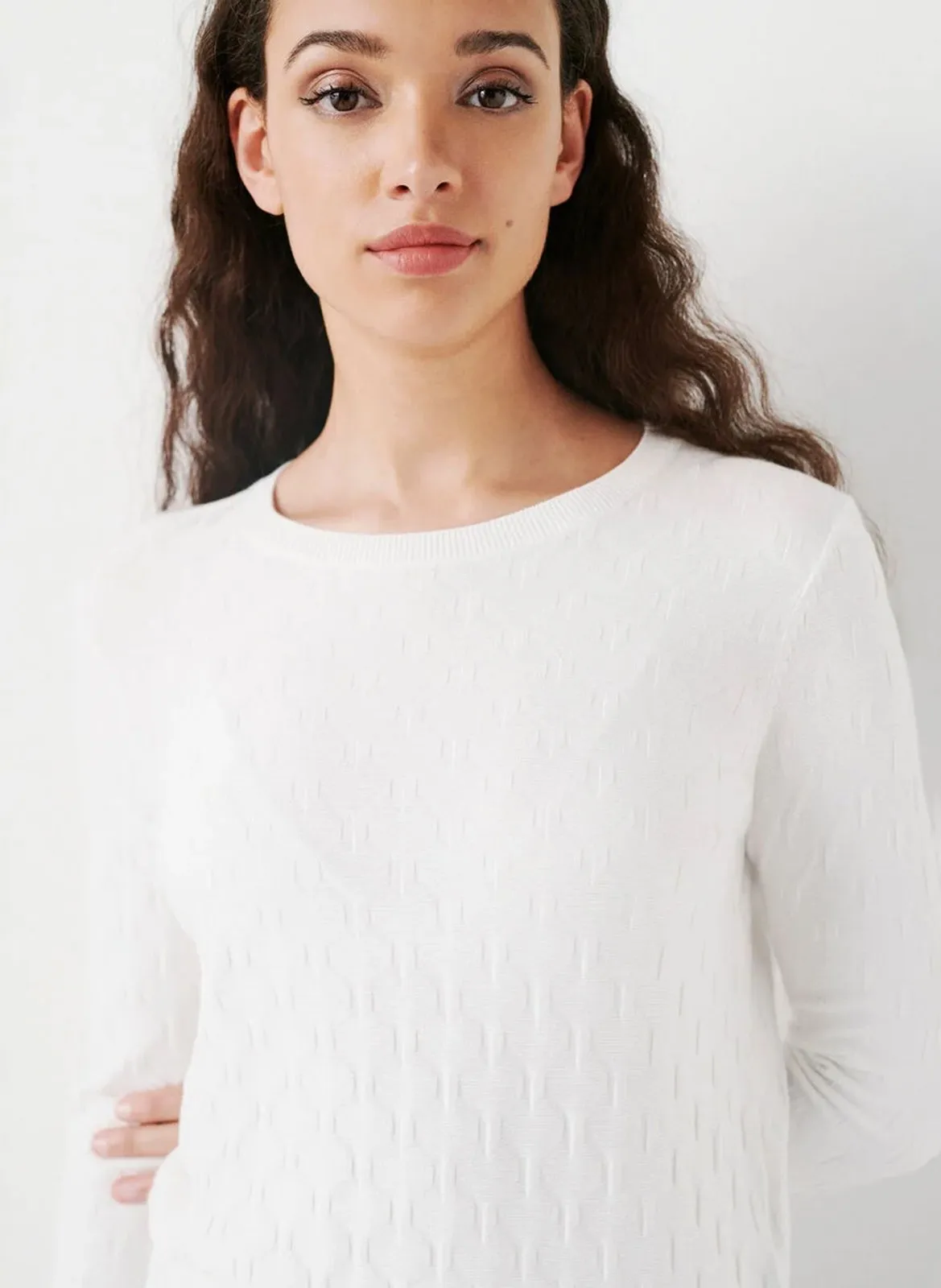  CAROLL   MANINA - Maglione scollo tondo in maglia con lavorazione a trecce | Beige