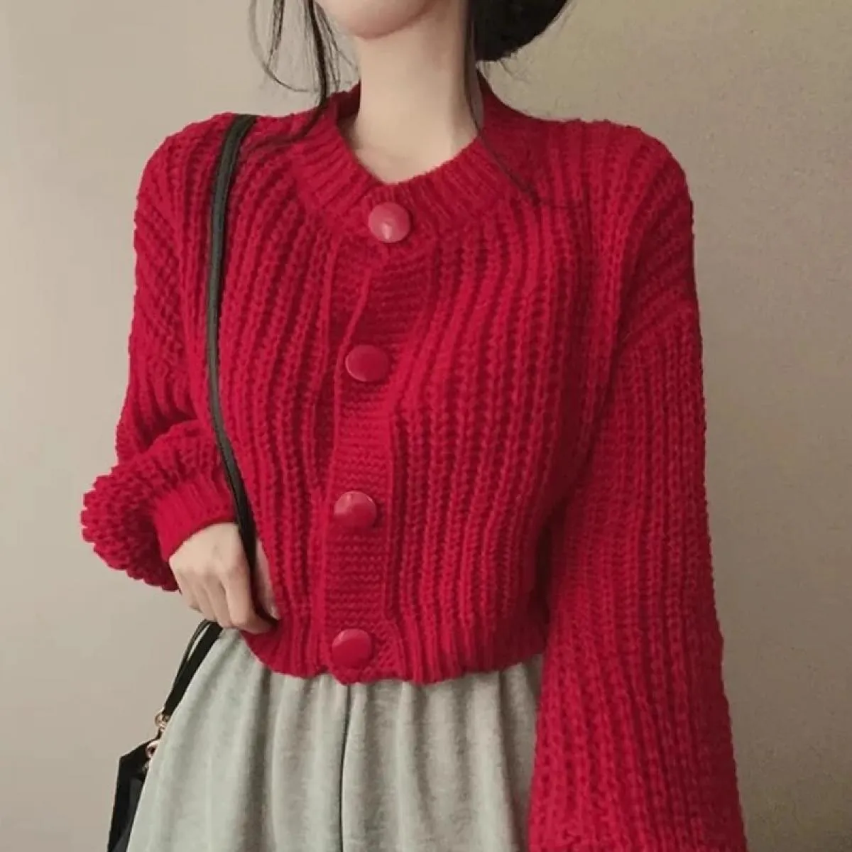 Chic autunno francese girocollo fibbia sciolto maglione corto lavorato a maglia cardigan cappotto maglione da donna