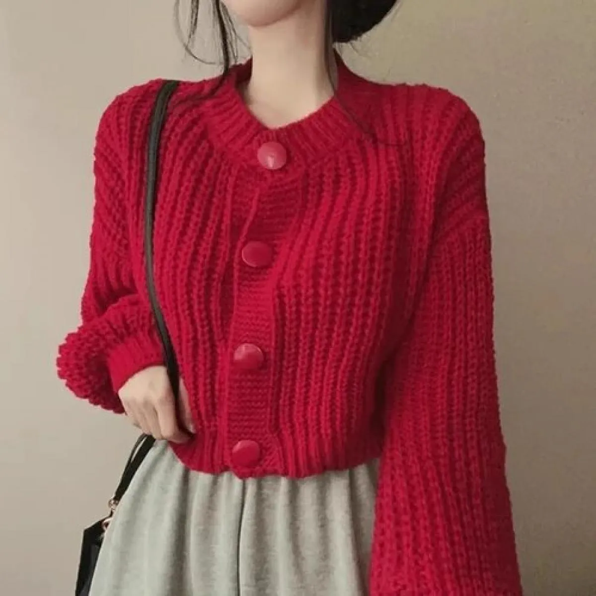 Chic autunno francese girocollo fibbia sciolto maglione corto lavorato a maglia cardigan cappotto maglione da donna