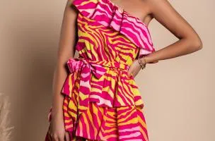 Elegante mini abito con balze Bovina, fucsia
