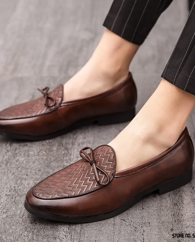 Gran Bretagna Trend Papillon a punta Slip On Flats Oxford Shoes Uomo Casual Mocassini Abito formale Calzature Sapatos Tenis Masc
