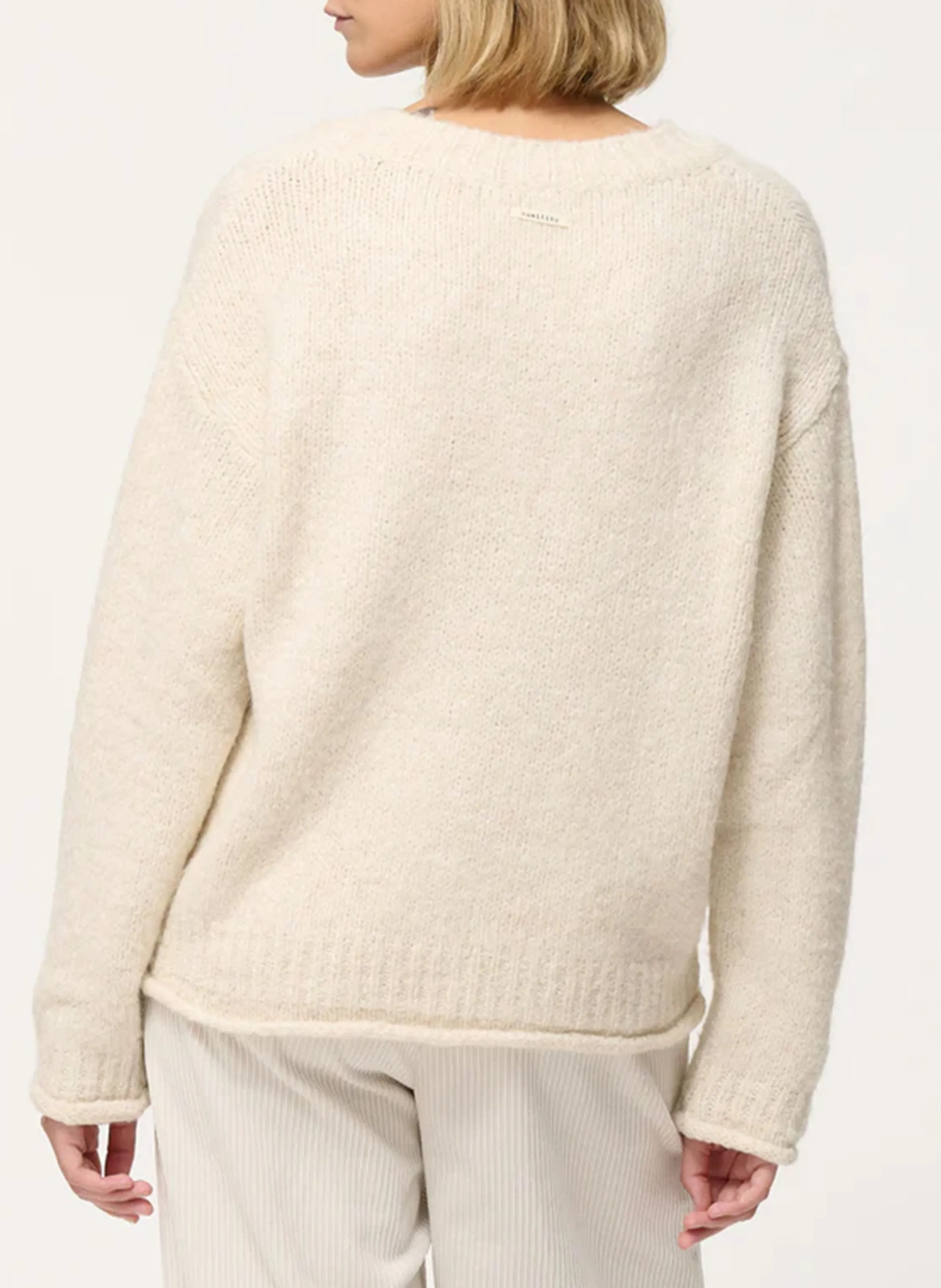  HUMILITY   Maglione oversize con collo a V | Bianco