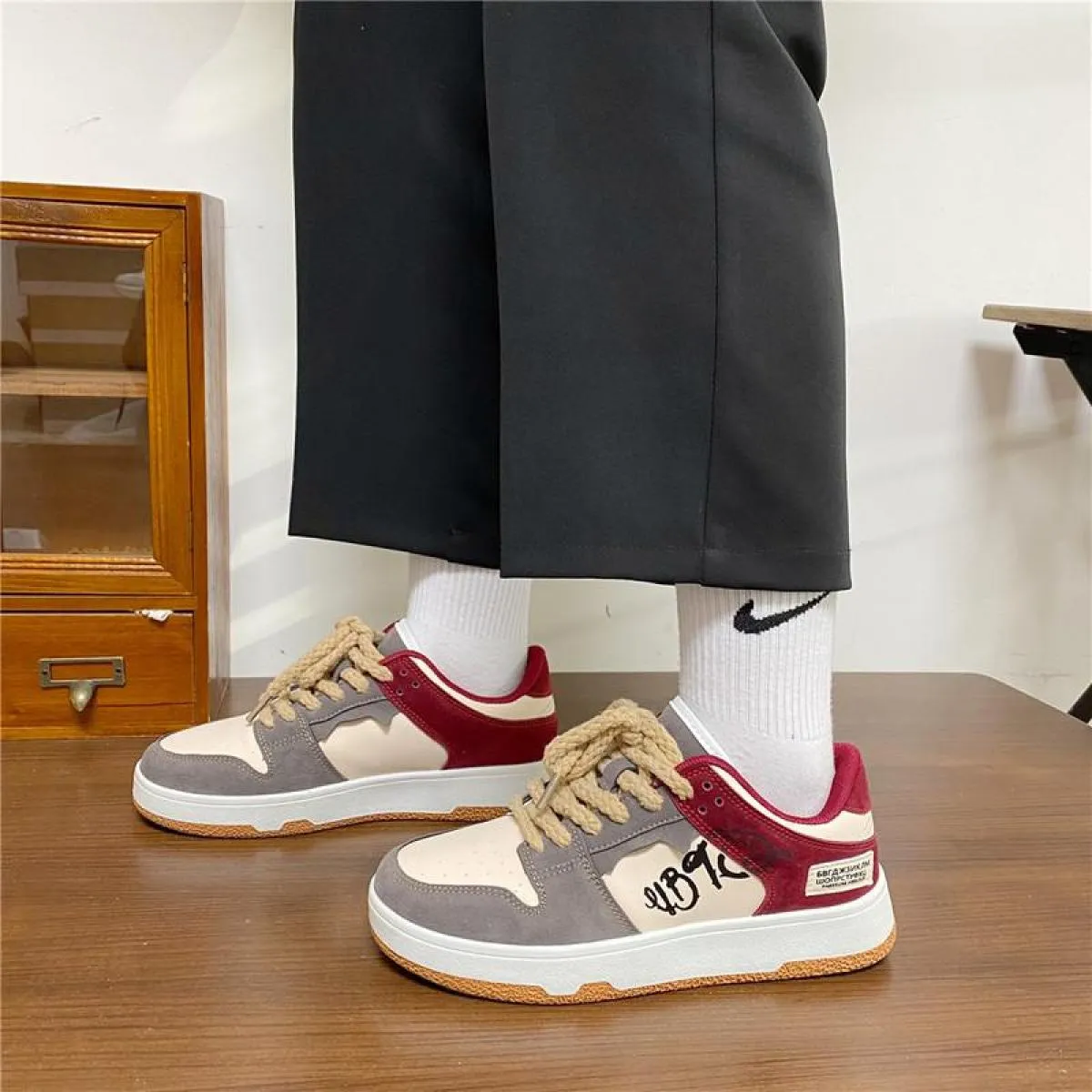 Ins Top Scarpe da donna Uni Fashion Sneakers Donna Mocassini casual Studente Scarpe da ginnastica Scarpe sportive Scarpe da alle