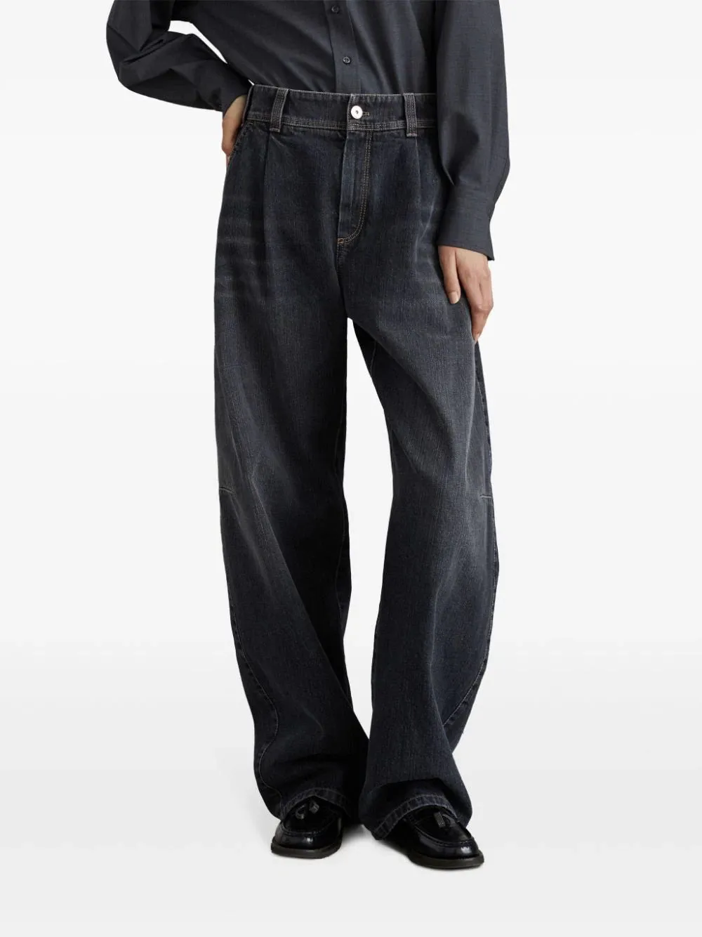Jeans a larga gamba di Brunello Cucinelli