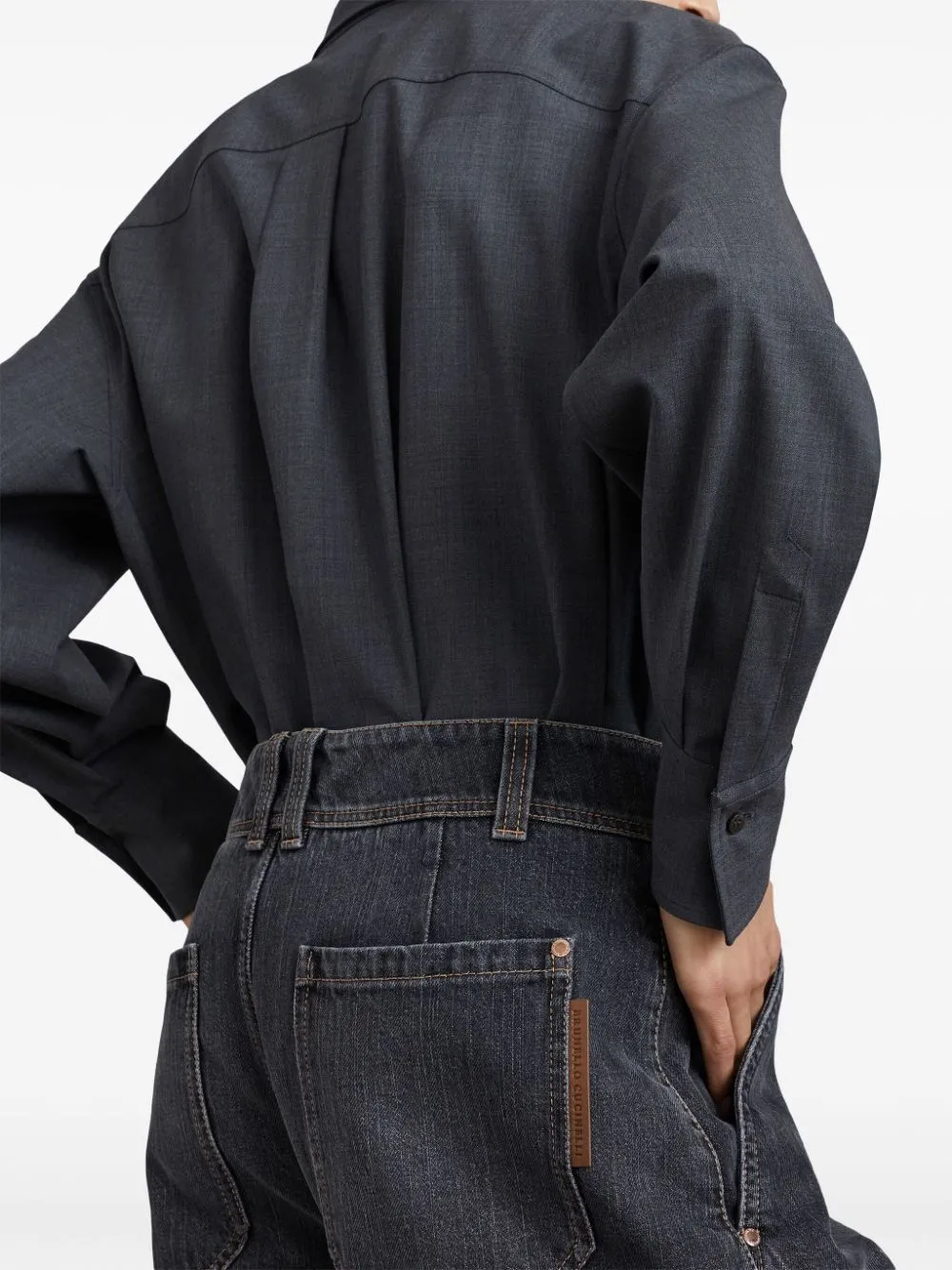 Jeans a larga gamba di Brunello Cucinelli