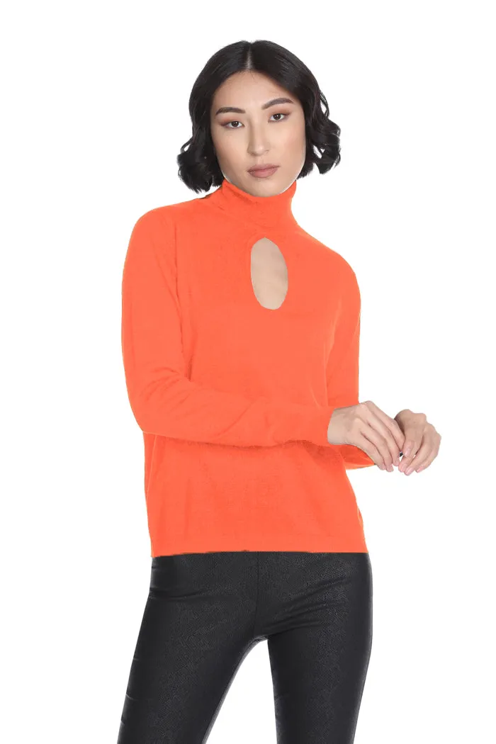 Maglia CIRALS collo alto manica lunga con apertura davanti più spilla gros grain
