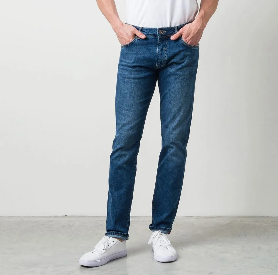 Medium wash stretch jeans mcs regular fit denim