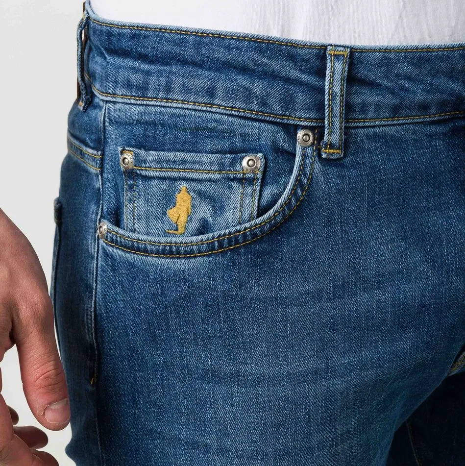 Medium wash stretch jeans mcs regular fit denim