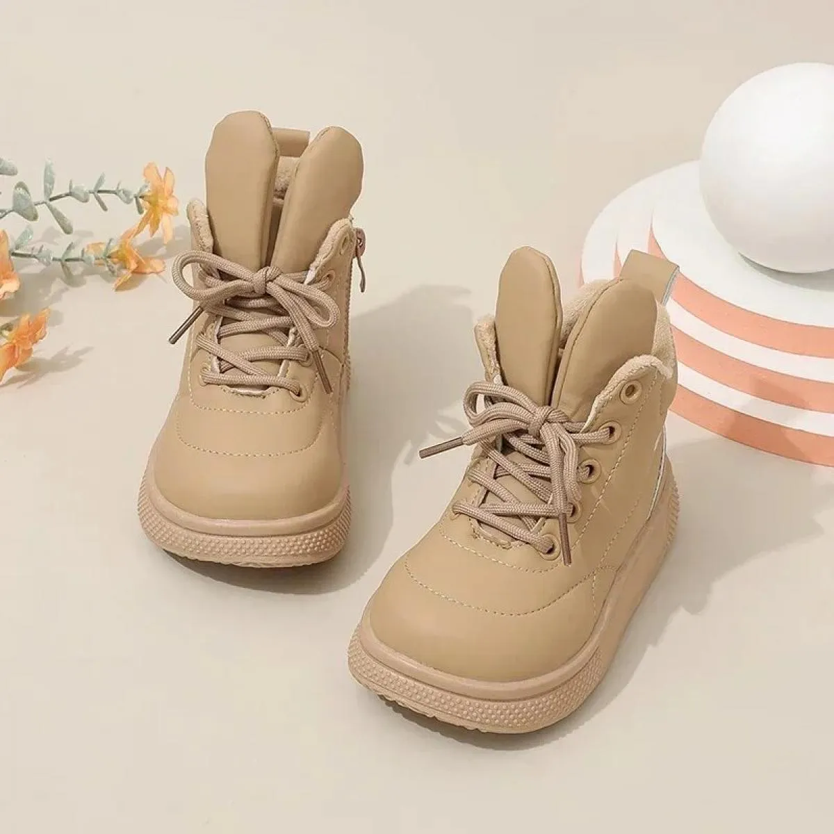 Nuovi stivaletti in pelle moda per bambini Stivaletti stringati con orecchie da coniglio per bambini Ragazzi ragazze antiscivolo