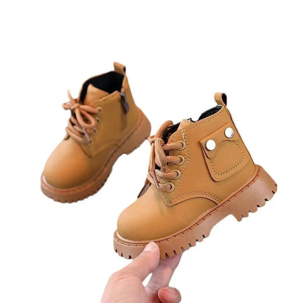 Nuovi stivali per bambini Stivaletti con rivetti in pelle stile britannico Stivaletti impermeabili per ragazze per bambini Moda