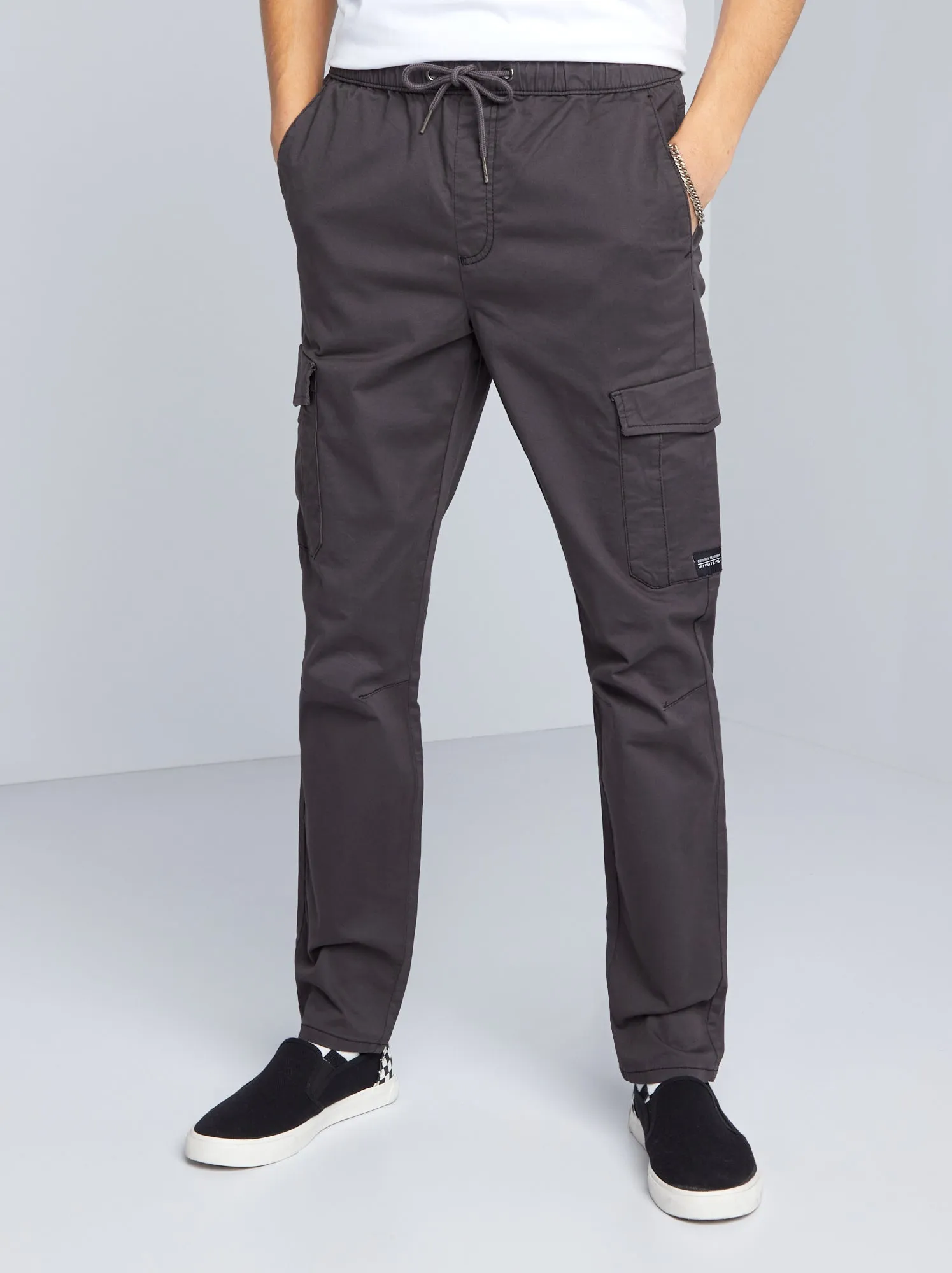 Pantaloni slim multitasche - NERO