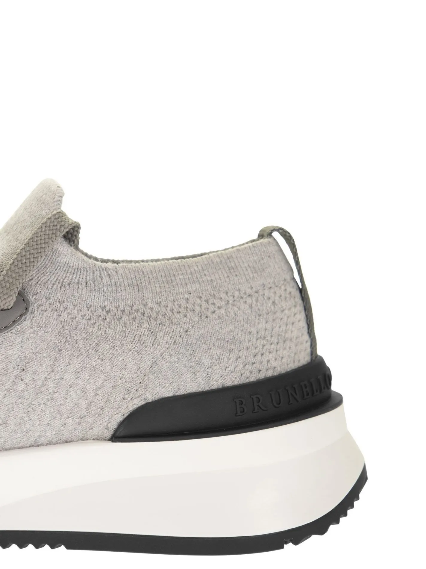 Runners in cotton knit and semi-glossy calf leather
