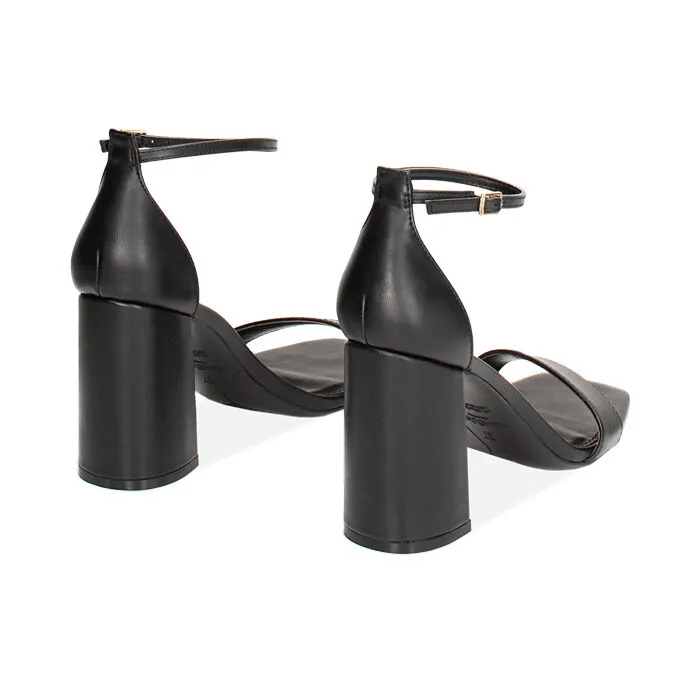 Sandali neri, tacco largo 10 cm