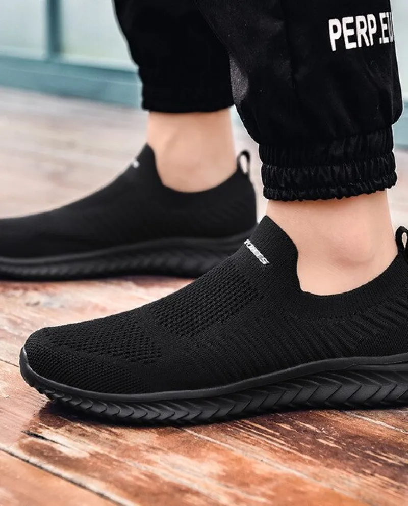 Scarpe da ginnastica traspiranti da uomo Coppia Mocassini slip-on alla moda Tinta unita Testa tonda Scarpe leggere taglie forti
