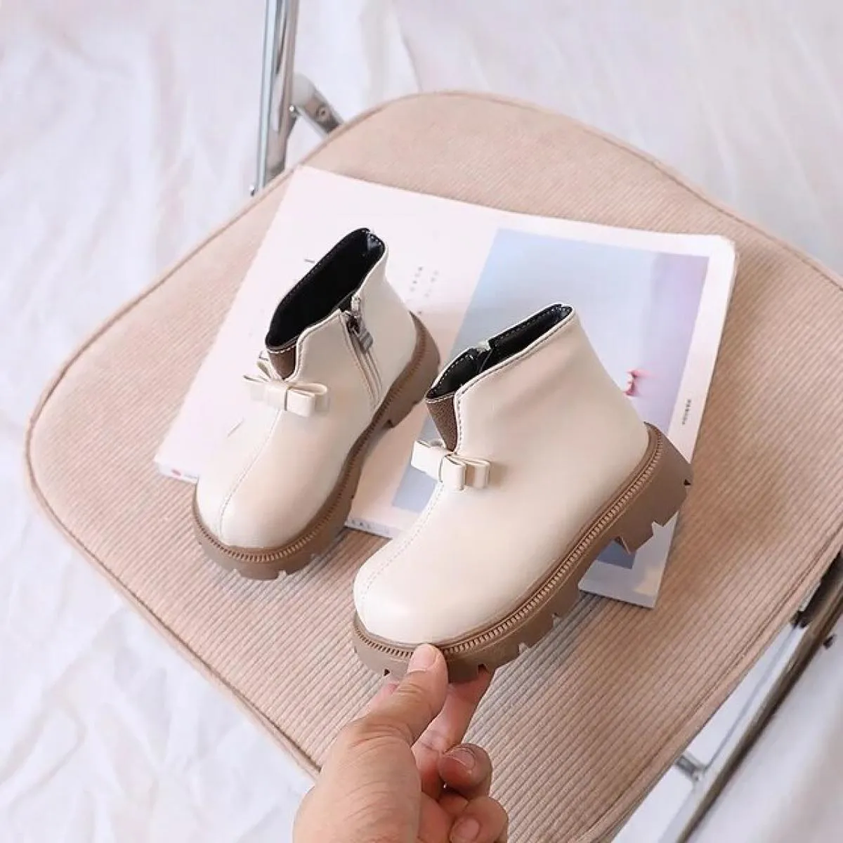 Stivaletti Bowknot alla moda Scarpe da principessa per ragazze Nuovo 2024 Stivaletti semplici antiscivolo per bambini Stivali ca