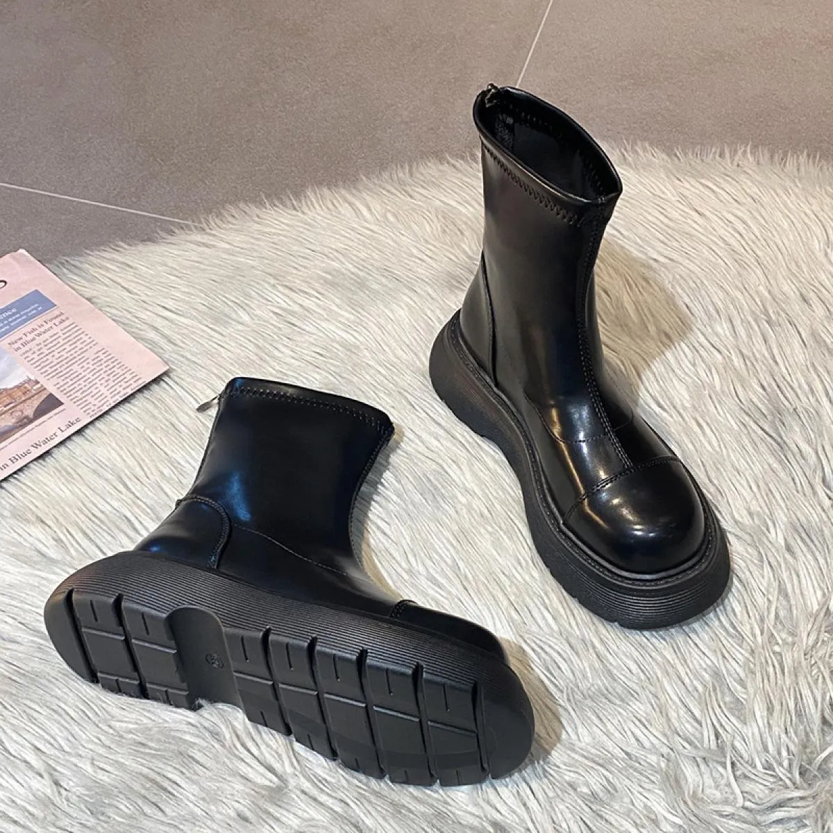 Stivaletti Donna Primavera e Autunno 2022 New Net Red Fashion Cento Muffin Fondo spesso Autunno Sottile Stivaletti marea