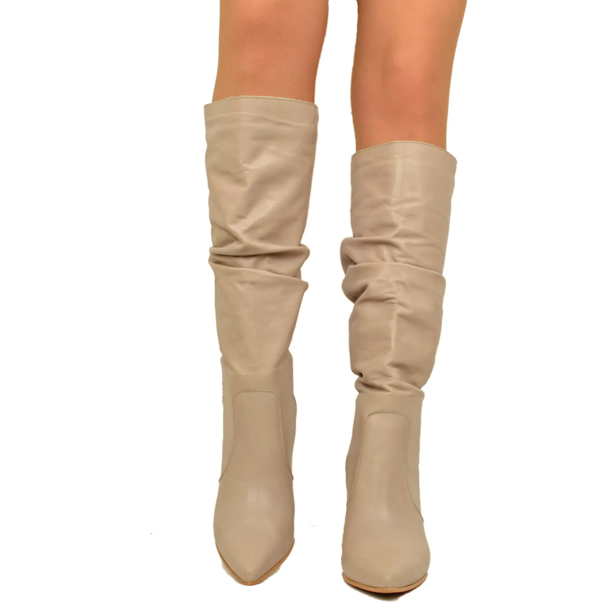 Stivali Donna in Pelle Taupe con Punta Appuntita Made in Italy