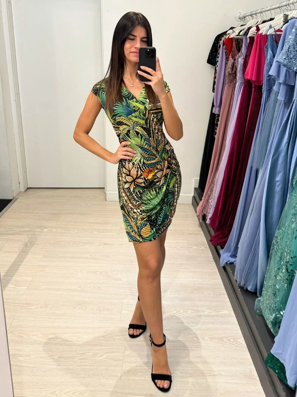 Vestito corto smanicato viscosa foglie