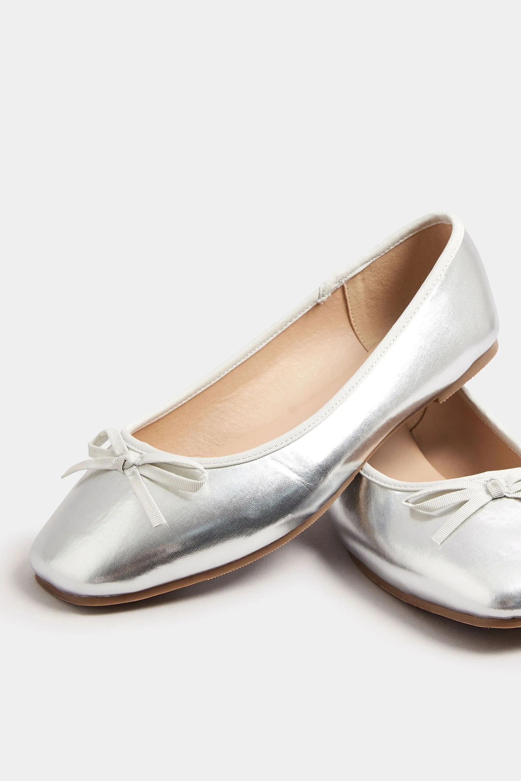 Yours Curve - Scarpe a ballerina con punta rinforzata e Vestibilità ampia extra    